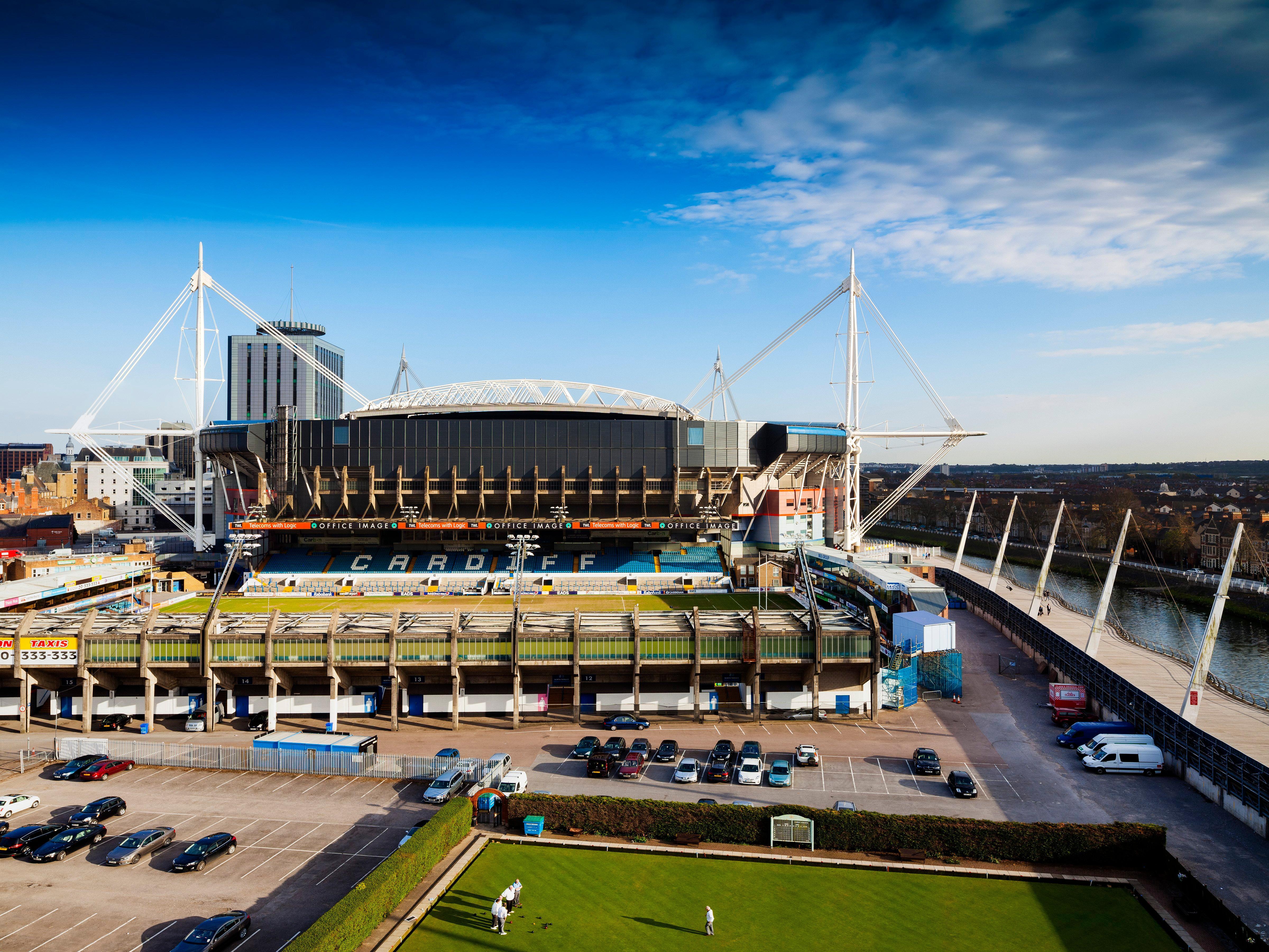 Holiday Inn Cardiff City By Ihg Bagian luar foto