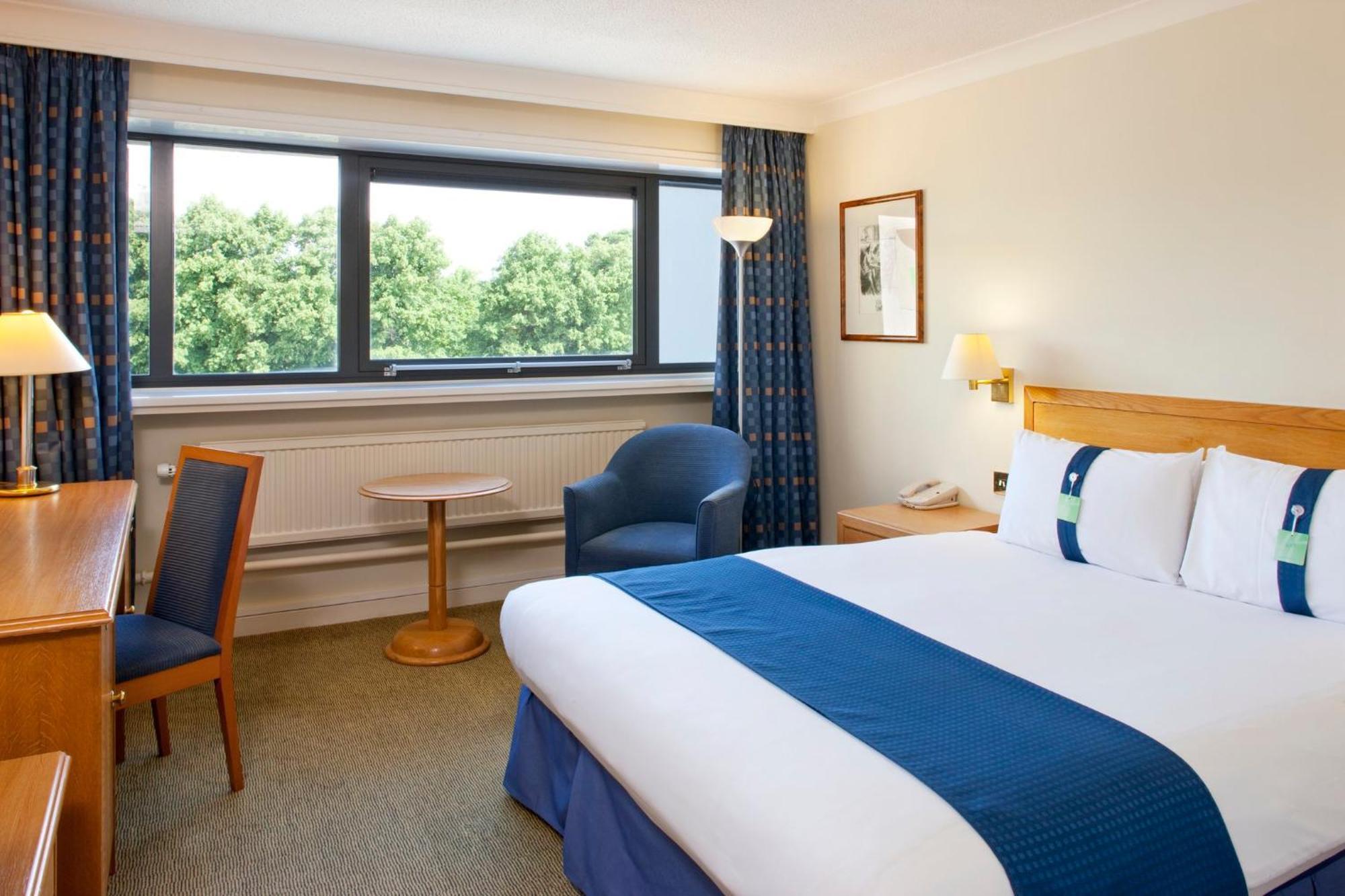 Holiday Inn Cardiff City By Ihg Bagian luar foto