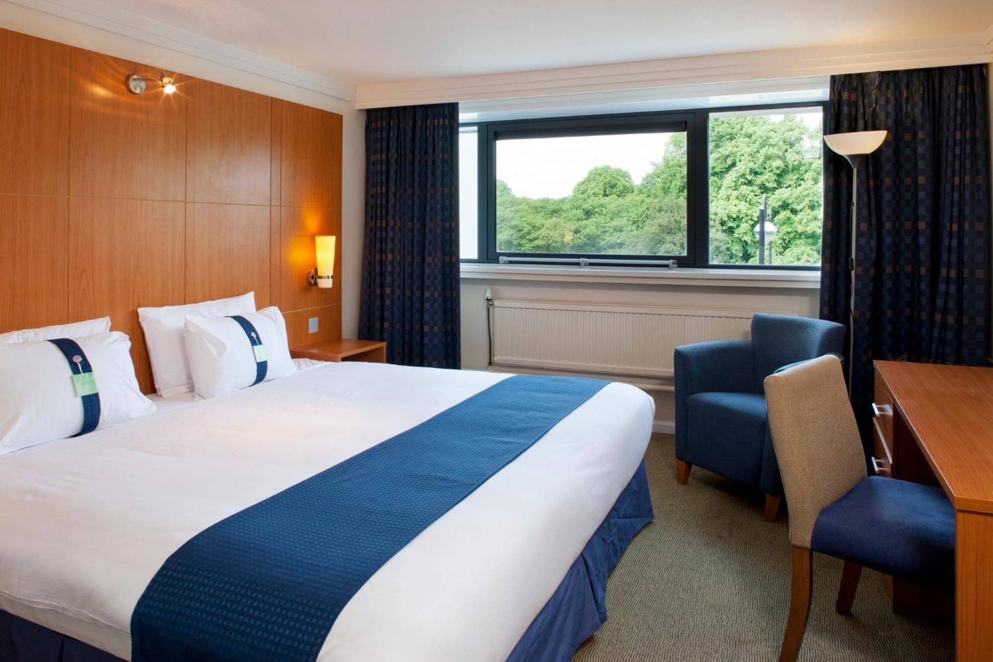 Holiday Inn Cardiff City By Ihg Bagian luar foto